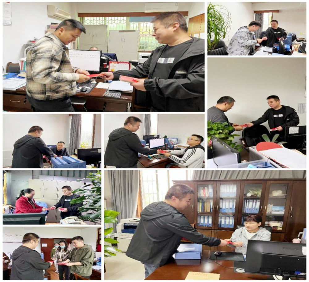 送黨章3_副本.jpg 送黨章3_副本.jpg